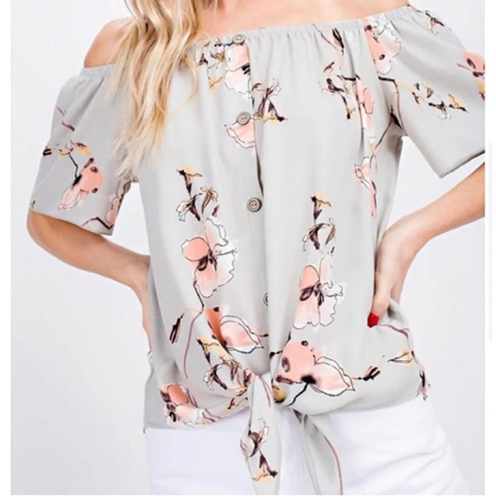 ‼️LAST ONE‼️ light gray floral print off shoulder blouse - Picture 1 of 3